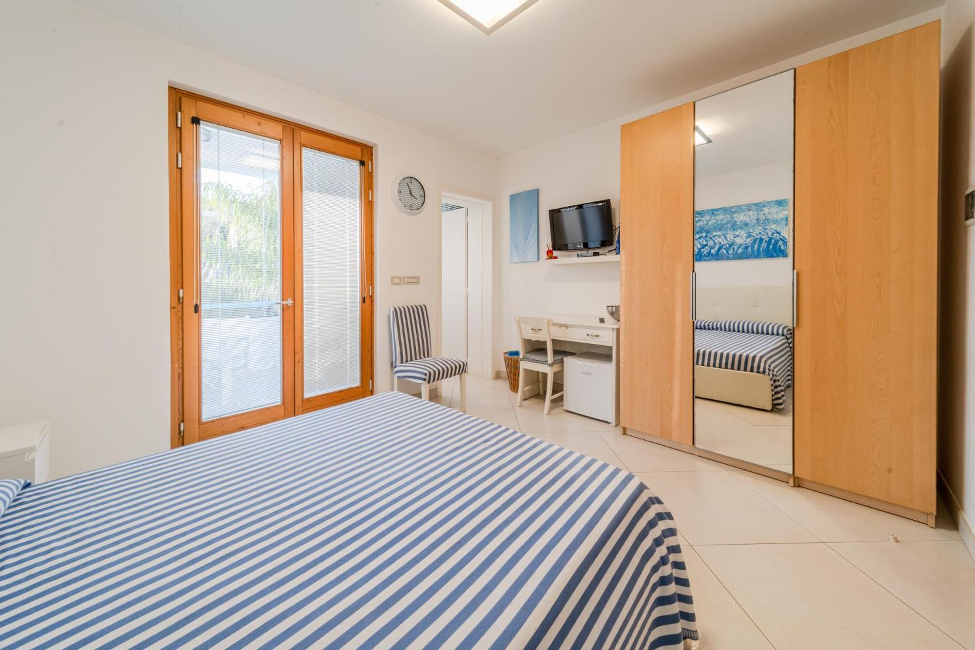 Lo Scalo Bed And Breakfast Marina Di Novaglie Alessano Eksteriør billede